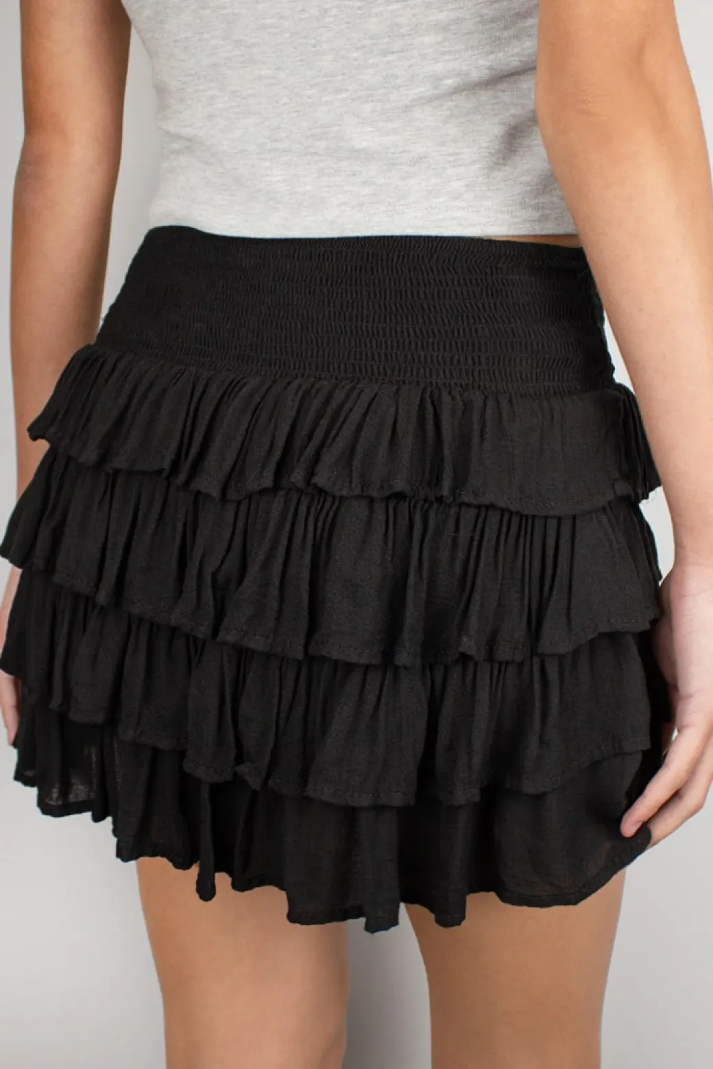 Gonna shorts con balze