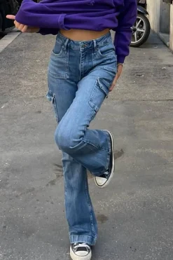 Jeans flare con tasconi