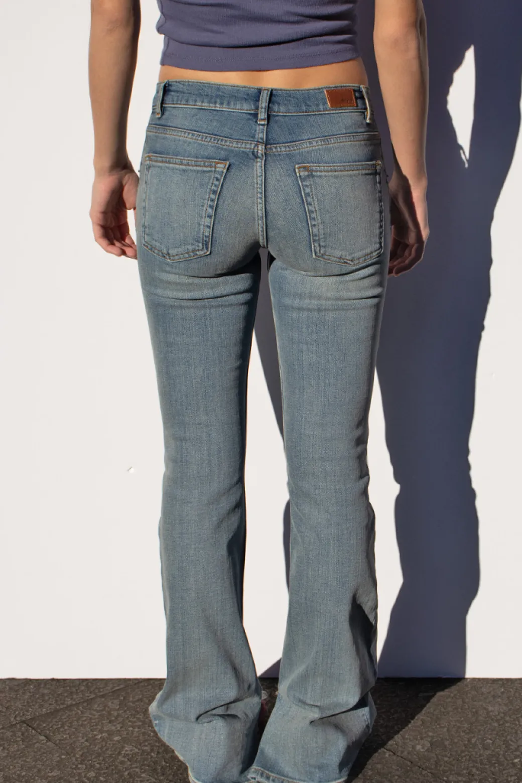 Jeans side split