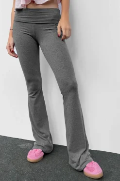 Pantaloni con risvolto