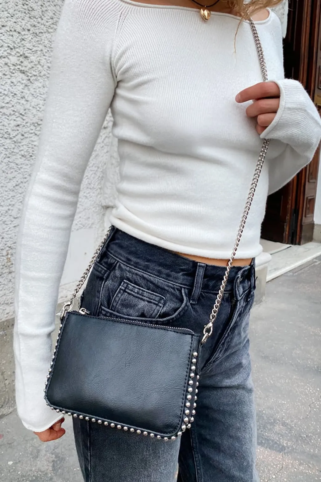 Pochette con borchie