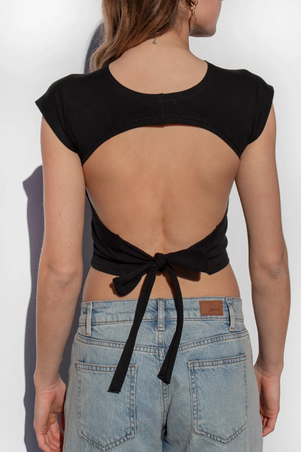 T-shirt fiocco dietro