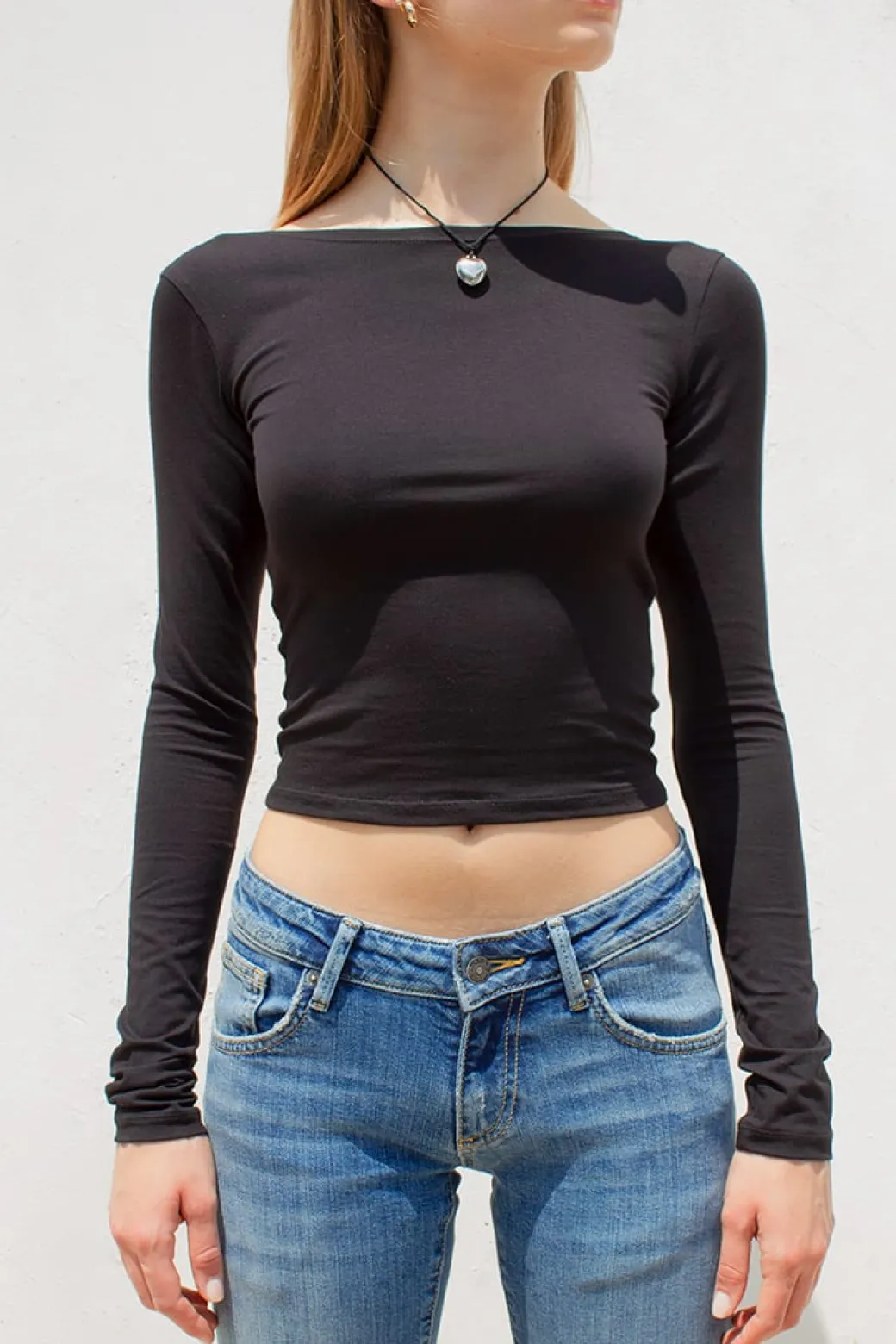 T-shirt scollo a barchetta