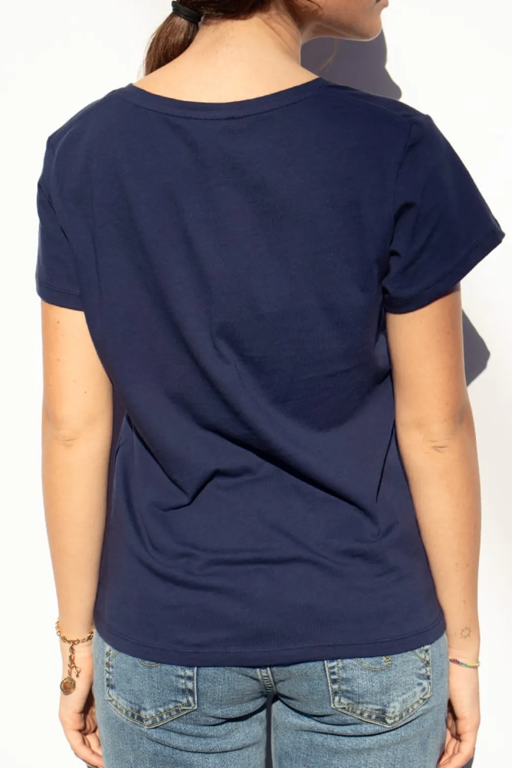 T-shirt scollo a V cuore