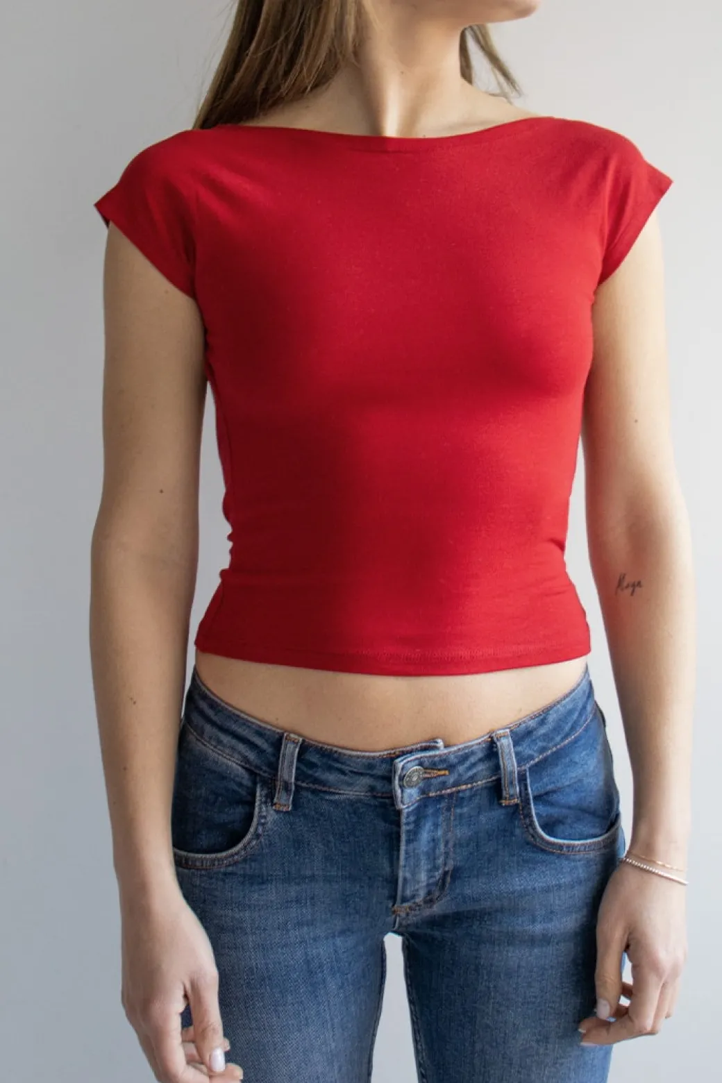 T-shirt scollo barchetta