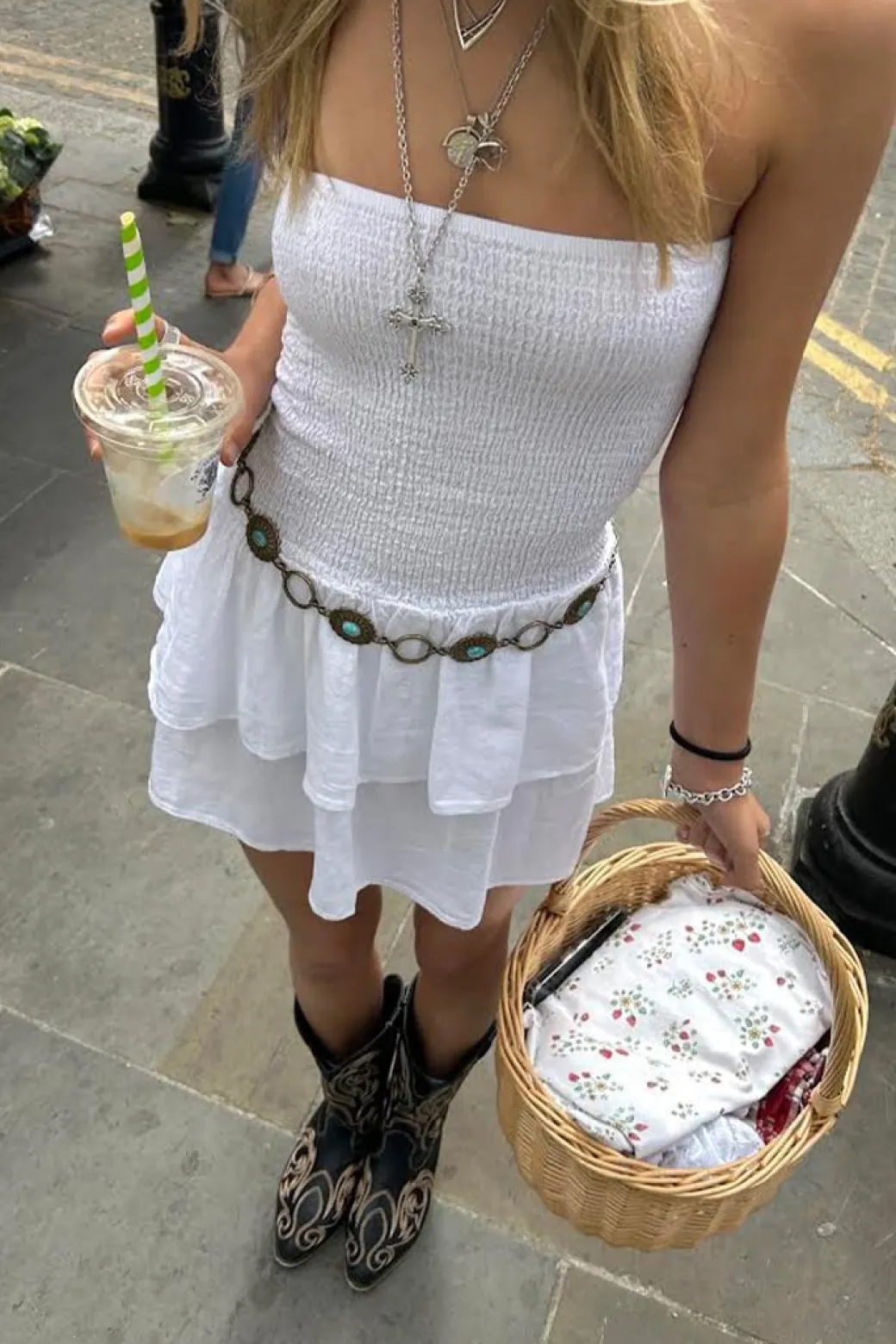 Vestito fili elastici